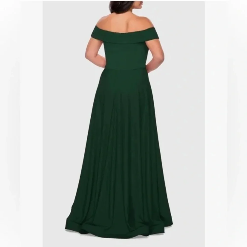 La Femme Curve Red Off The Shoulder Long Dress - Picture 4 of 15